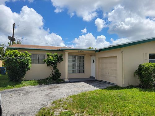 0-8300 Nw 26th Pl, Sunrise, FL, 33322-2916 | Card Image