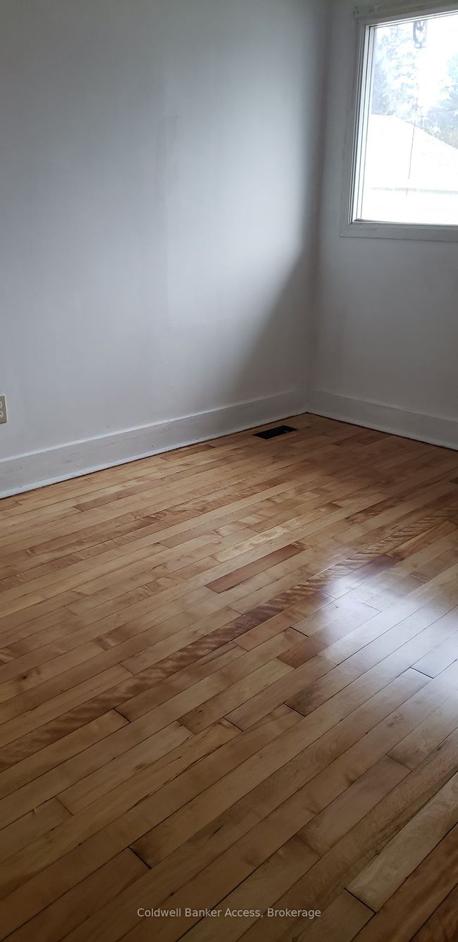 11 Laurentian St, House other with 4 bedrooms, 1 bathrooms and 2 parking in Deep River ON | Image 25
