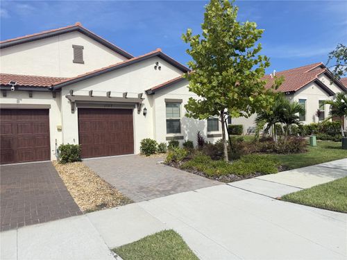 17319 Holly Well Ave, WIMAUMA, FL, 33598-2256 | Card Image