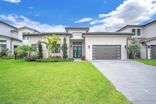 5718 Ashwood Cir W, Fort Lauderdale, FL, 33312-6244 | Card Image