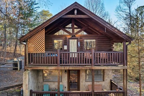 2315 E View Dr, Sevierville, TN, 37876-8942 | Card Image