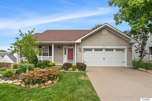 2608 Arrowhead Ln, Bellevue, NE, 68123-4603 | Card Image