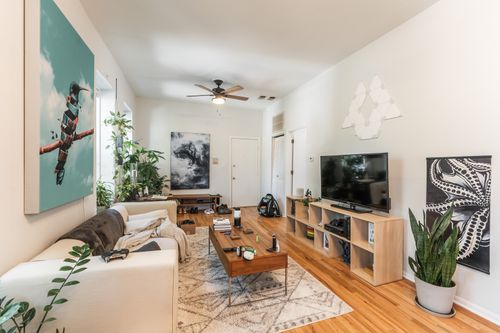 apt-2r-2732 W Chicago Ave, Chicago, IL, 60622-4436 | Card Image