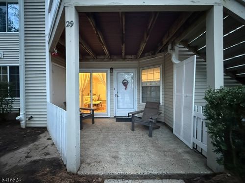 29 Tansy Ct, Bedminster, NJ, 07921-1402 | Card Image