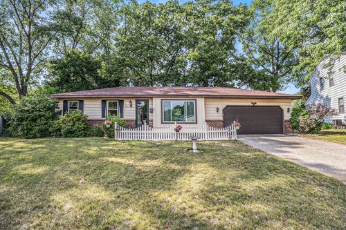 3803 Ariebill Ct Sw, Wyoming, MI, 49509-3803 | Card Image