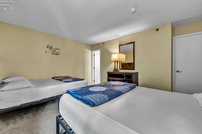 7 - 1230 Tri Motor Dr, Condo with 2 bedrooms, 2 bathrooms and null parking in Put-In-Bay OH | Image 24