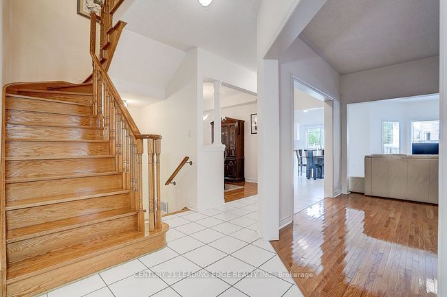 96 Tuscana Blvd, House other with 4 bedrooms, 3 bathrooms and 4 parking in Concord ON | Image 15