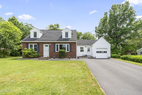 90 Teliska Ave, Rensselaer, NY, 12144-9714 | Card Image