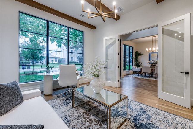 Home Office or Living Room | Image 9