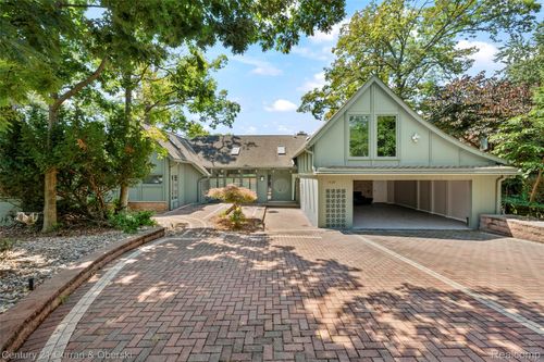 1439 Shankin Dr, Wolverine Lake, MI, 48390-2439 | Card Image