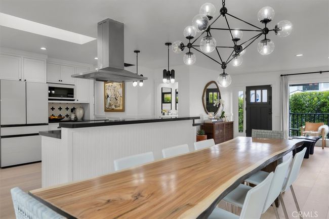 1012 10 Th St, House other with 4 bedrooms, 5 bathrooms and 8 parking in Manhattan Beach CA | Image 7