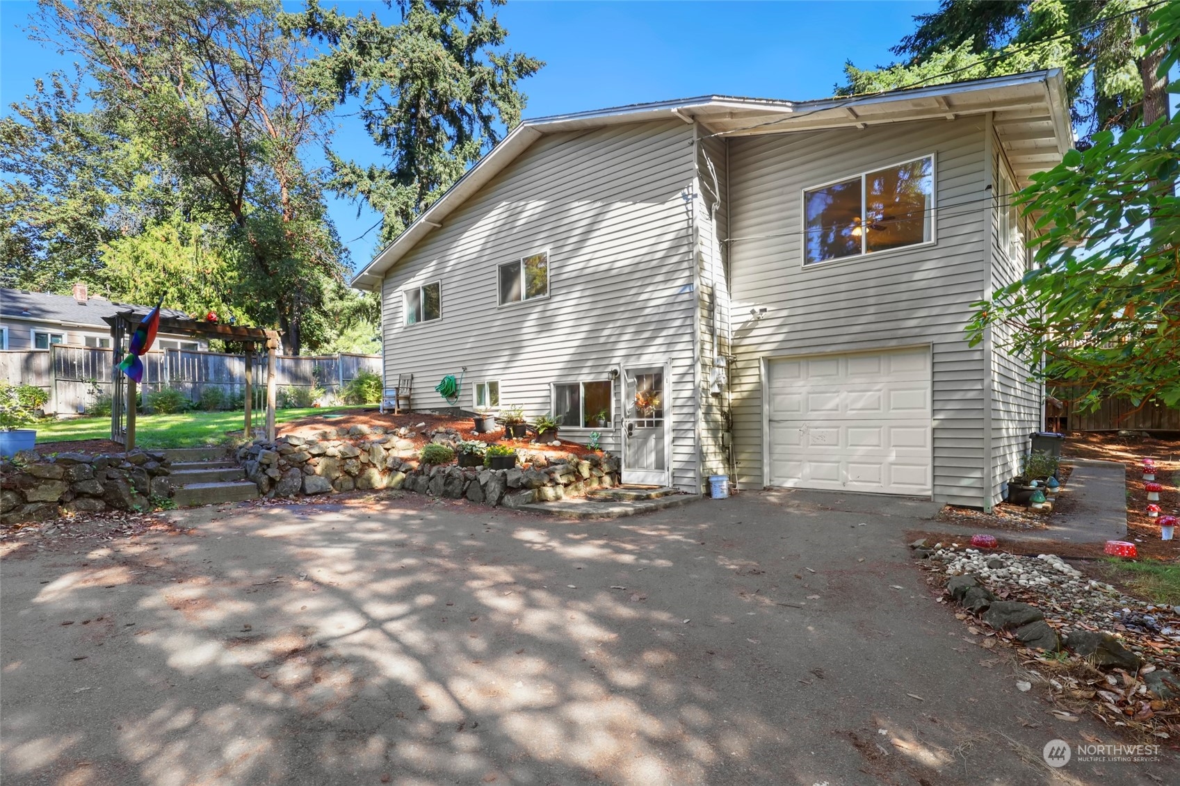 M St, Bremerton, WA 98312