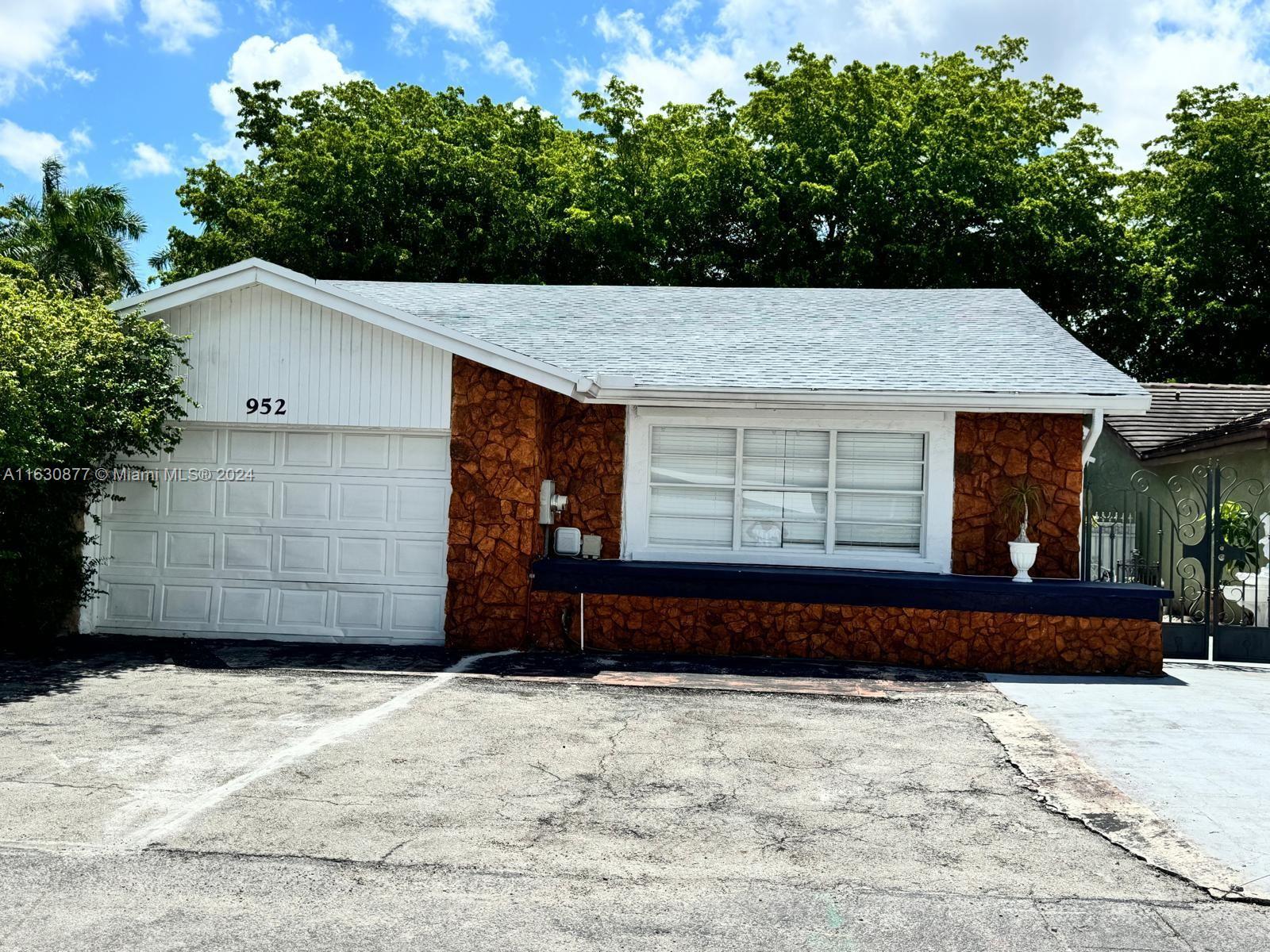 136th Pl, Miami, FL 33184