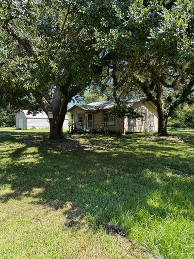 1222 Karnes Lane, House other with 2 bedrooms, 1 bathrooms and null parking in Silsbee TX | Image 2