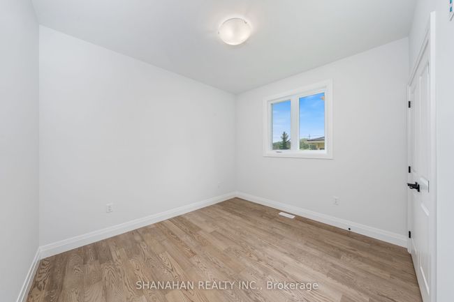 397 Victoria St, House attached with 2 bedrooms, 2 bathrooms and 1 parking in Warwick ON | Image 15