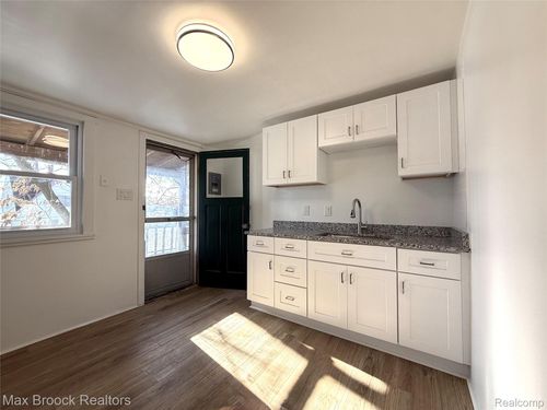 36 Bernhard Ave, Hazel Park, MI, 48030-2219 | Card Image