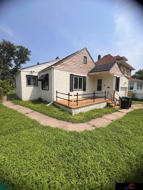 3178 Fowler Ave, Omaha, NE, 68111-2322 | Card Image