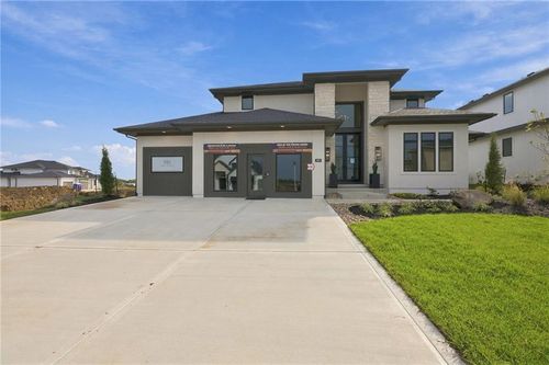 17601 Knox St, Overland Park, KS, 66221-9601 | Card Image