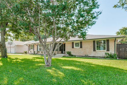 2964 Eric Ln, Farmers Branch, TX, 75234-6491 | Card Image