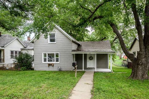 1207 S 2nd St, Leavenworth, KS, 66048-3507 | Card Image