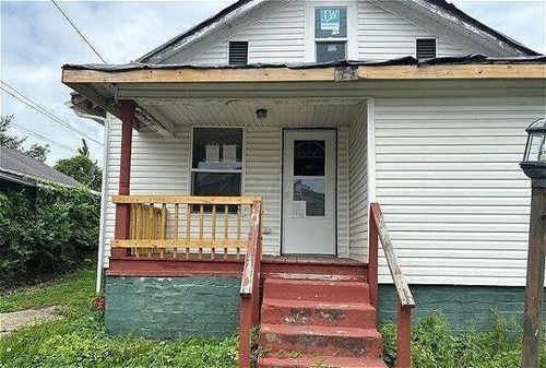 1359 4th St, West Portsmouth, OH, 45663-6101 | Card Image