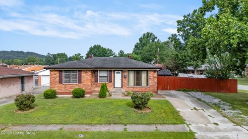 7800 Mackie Ln, Louisville, KY, 40214-4758 | Card Image
