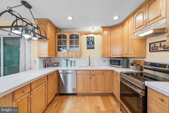 12130 Captiva Ct, Townhouse with 2 bedrooms, 3 bathrooms and null parking in RESTON VA | Image 11