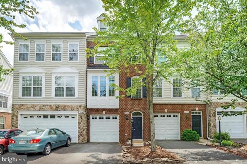 42576 Magellan Sq, BRAMBLETON, VA, 20148-5612 | Card Image