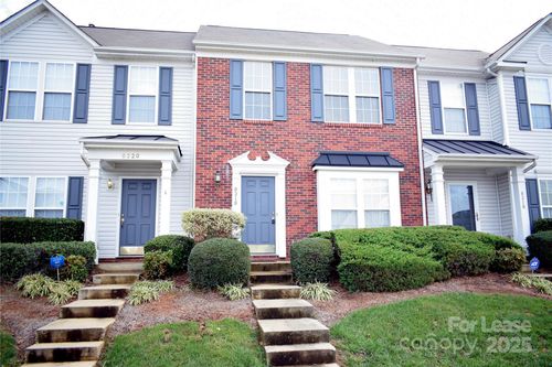 8318 Shinkansen Dr, Charlotte, NC, 28213-5376 | Card Image