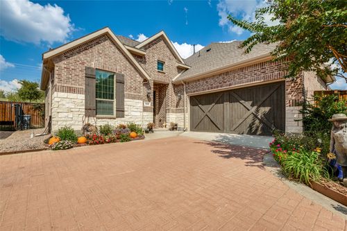 1939 Spotted Fawn Dr, Arlington, TX, 76005-1405 | Card Image