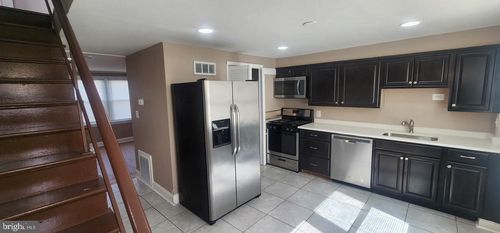 7915 Eastdale Rd, BALTIMORE, MD, 21224-2018 | Card Image