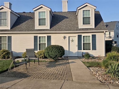 51 N Schooner Pt, Port Clinton, OH, 43452 | Card Image