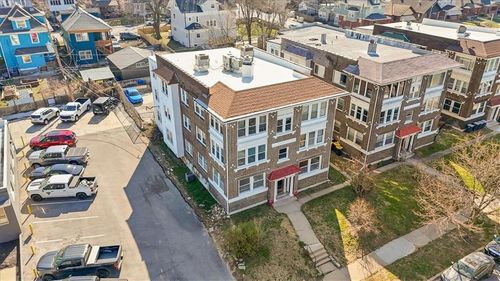 2n-3311 Gillham Rd, Kansas City, MO, 64109-1749 | Card Image