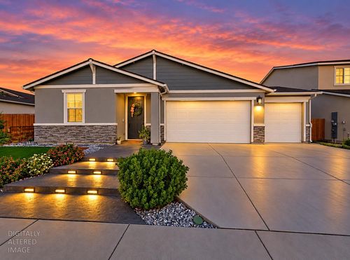 392 Broadstone Court, Los Banos, CA, 93635 | Card Image