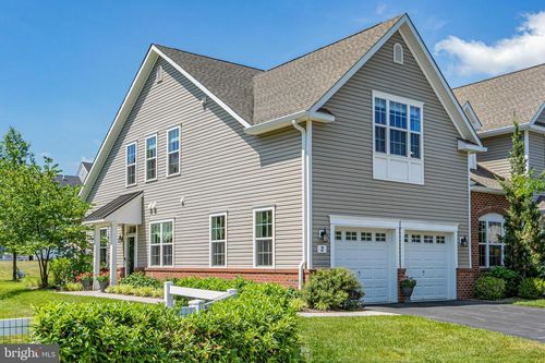 2 Tucker Way, Pennington, NJ, 08534-3113 | Card Image