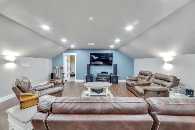9017 County Line Rd, House other with 3 bedrooms, 3 bathrooms and null parking in LITHIA FL | Image 15