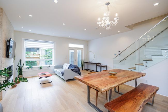 228 E 12th Street, Townhouse with 5 bedrooms, 4 bathrooms and 1 parking in North Vancouver BC | Image 7