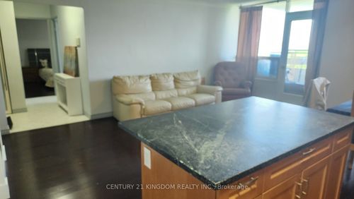 1715-20 Edgecliff Golfway, North York, ON, M3C3A4 | Card Image