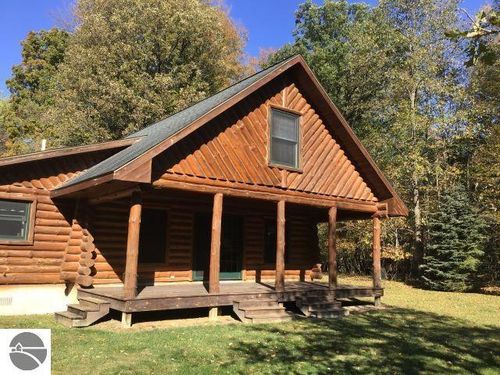 5363 Keystone Rd, Turner, MI, 48765-9527 | Card Image