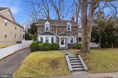 825 N Jackson St, MEDIA, PA, 19063-2528 | Card Image