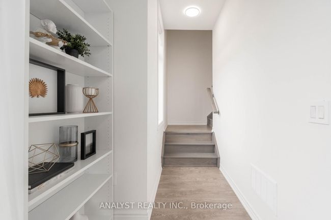 107 - 20 Halliford Pl, Condo with 2 bedrooms, 2 bathrooms and 1 parking in Brampton ON | Image 18