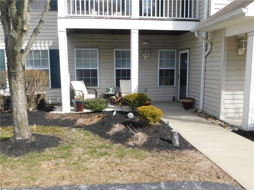 2105 Lenox Dr, Bethel Park, PA, 15102-2926 | Card Image