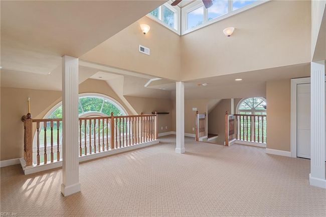 Detached Showcase Garage Loft Suite | Image 48