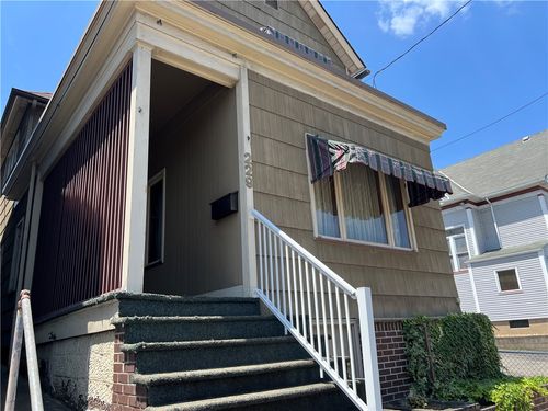 229 Fallowfield Ave, Charleroi, PA, 15022-1404 | Card Image