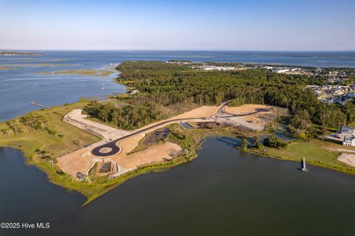 527 Swan Court, Beaufort, NC, 28516 | Card Image