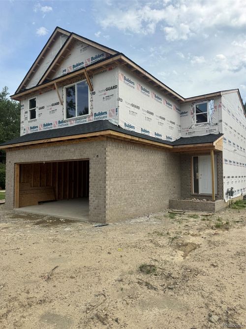 21600 Elmway Drive Drive, Clinton Charter Township, MI, 48035 | Card Image