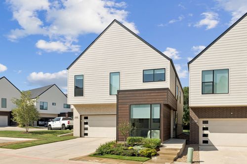 305 Tillery Cir, Grapevine, TX, 76051-3121 | Card Image
