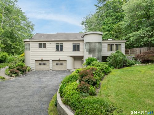 511 Hunting Ridge Rd, Stamford, CT, 06903-2231 | Card Image