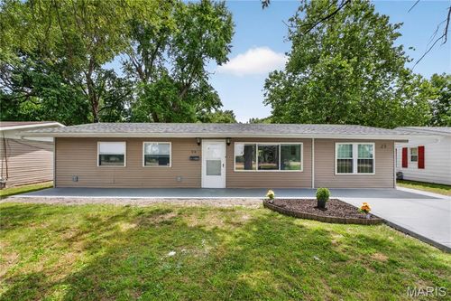 23 Hanover Ln, Cahokia, IL, 62206-3134 | Card Image