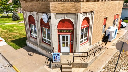 210 S Union St, Mc Louth, KS, 66054-4126 | Card Image